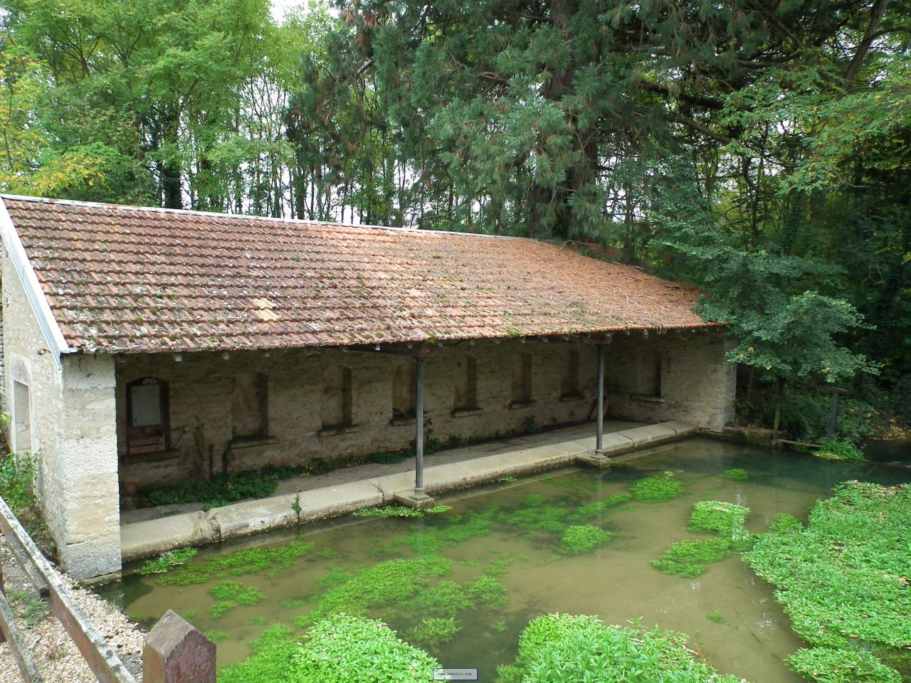 Lavoir de Percey sous Montormentier